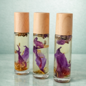 lotus bleu création maison lavande ylang ylang marjolaine artisanal création vice et vertu roll on sérénité détente mystique cbd