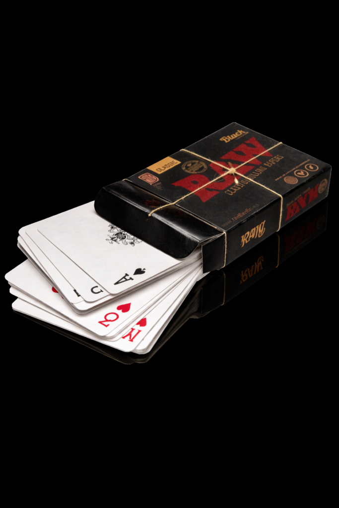 jeu de cartes raww smoker nor papier recyclé